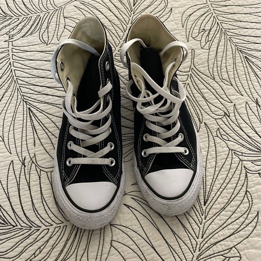 Converse hi tops
